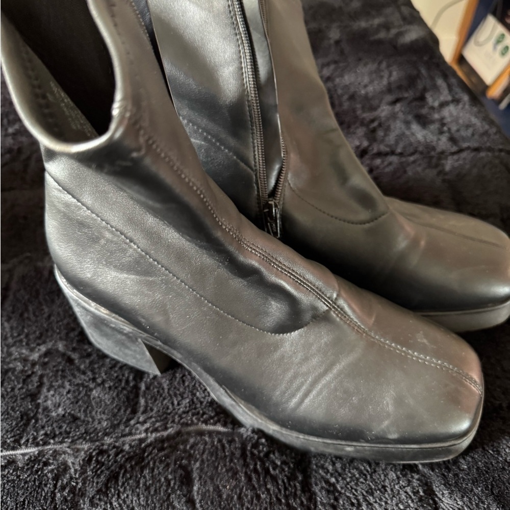 Black Leather Women's Boots
